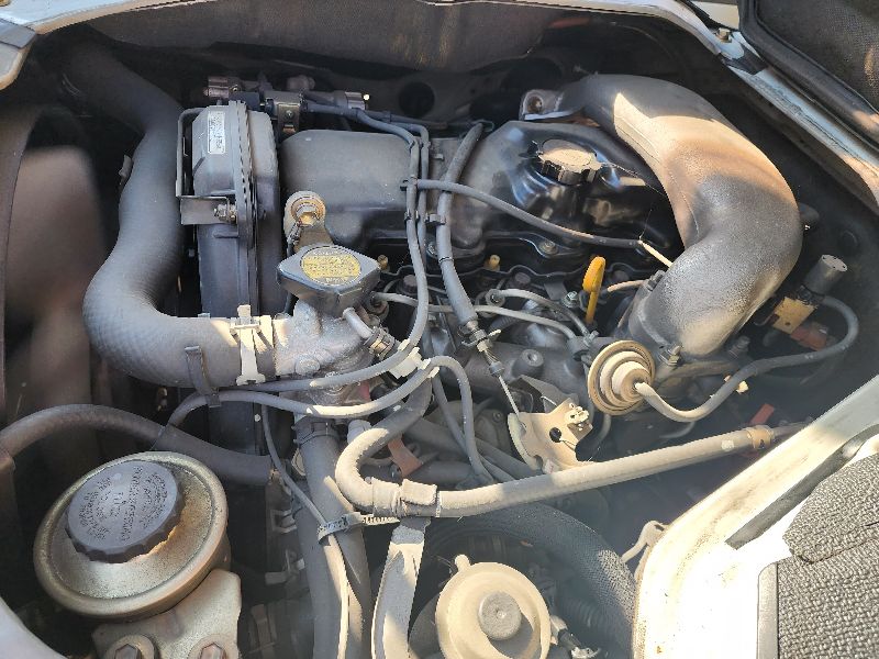  26770  TOYOTA HIACE  2001  