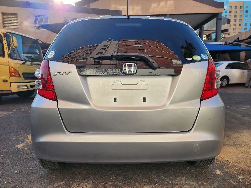  26777  HONDA FIT  2010  