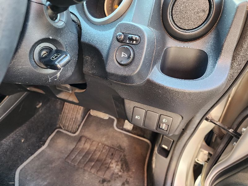  26777  HONDA FIT  2010  