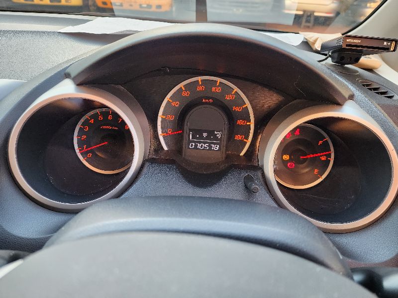  26777  HONDA FIT  2010  