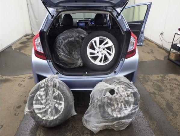  26779  HONDA FIT  2015  