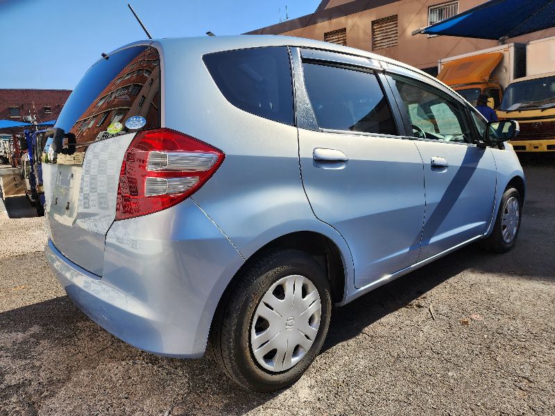  26780  HONDA FIT  2009  