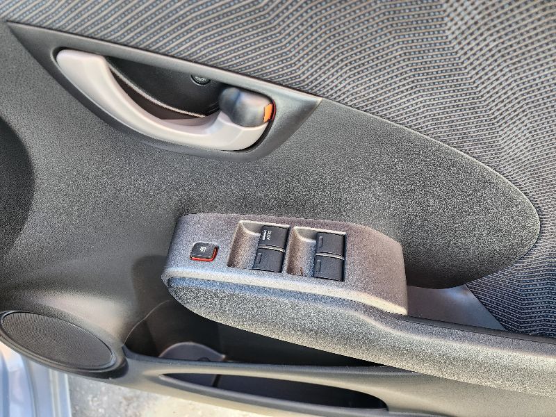  26780  HONDA FIT  2009  