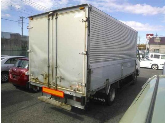  26781  HINO DUTRO  2001  
