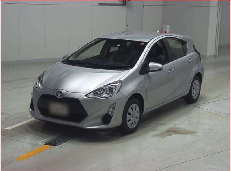  26792  TOYOTA AQUA  2015  