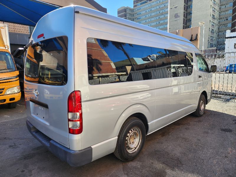  26806  TOYOTA HIACE  2006  
