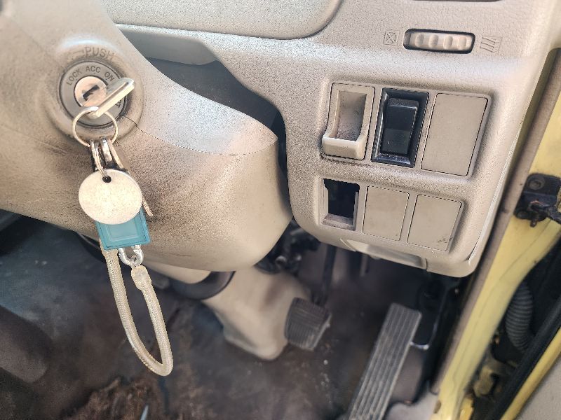  26808  TOYOTA DYNA  2001  