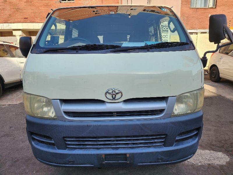  26810  TOYOTA HIACE  2006  