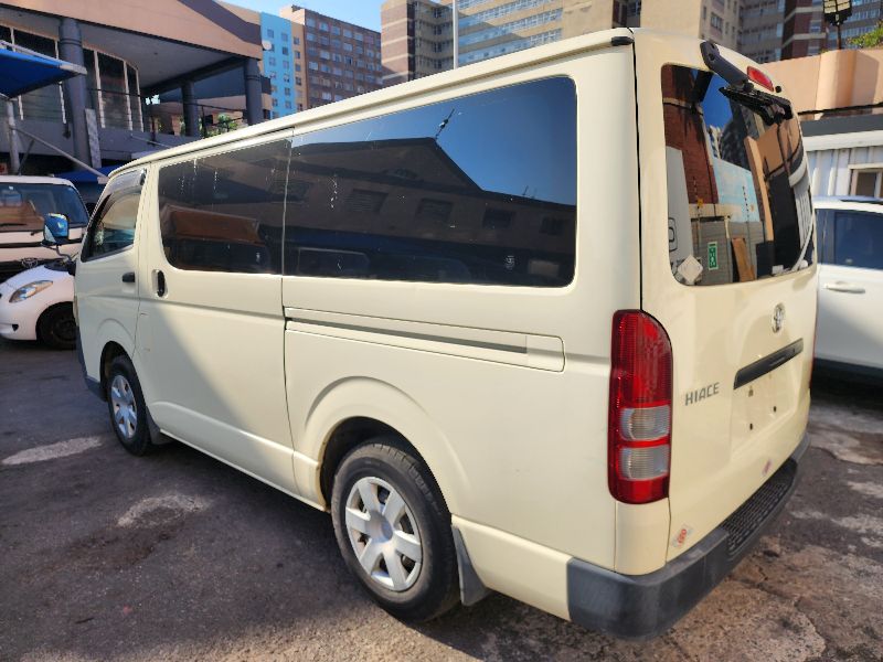  26810  TOYOTA HIACE  2006  