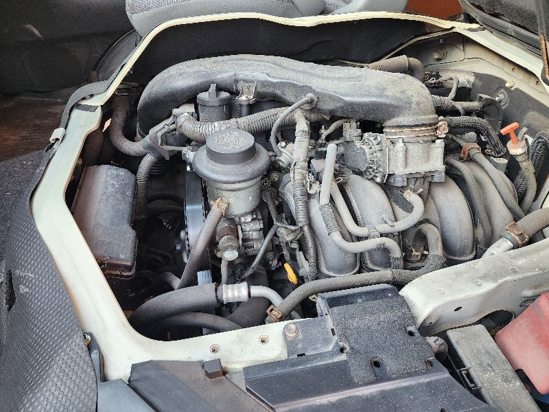  26810  TOYOTA HIACE  2006  
