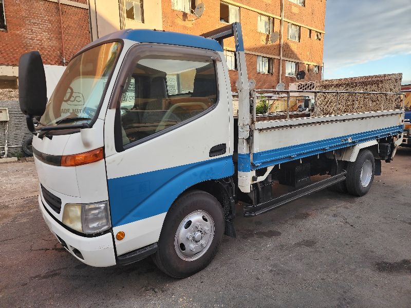  26815  TOYOTA DYNA  1999  