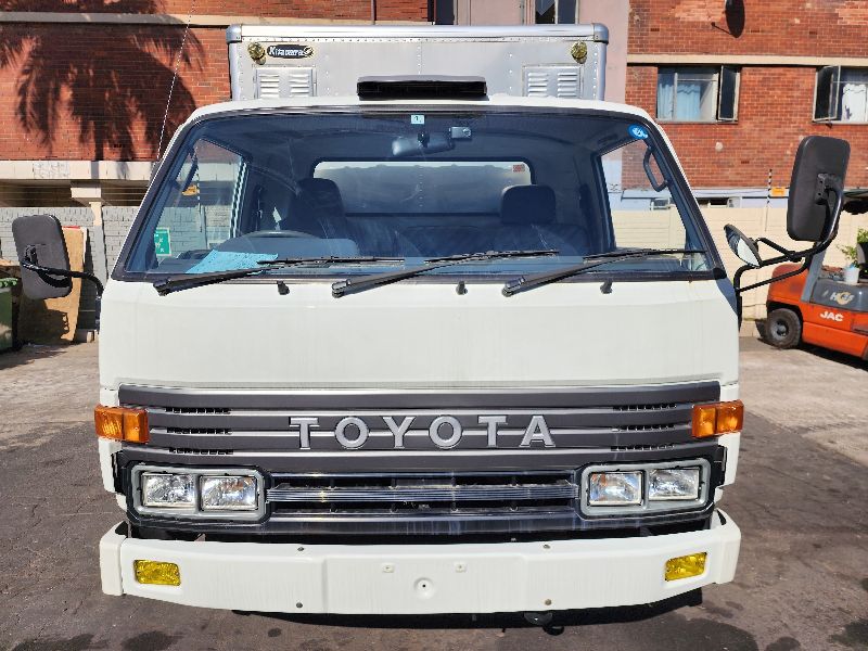  26816  TOYOTA DYNA  1994  