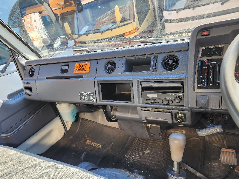  26816  TOYOTA DYNA  1994  