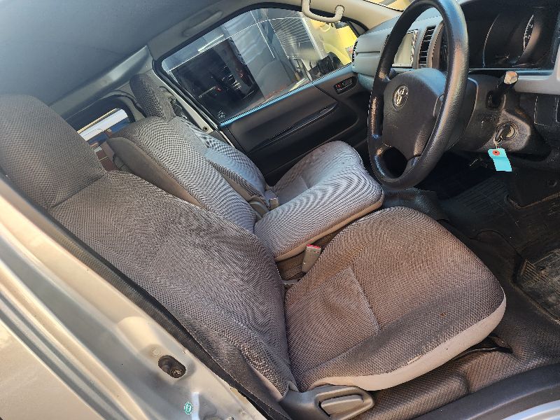  26818  TOYOTA HIACE  2008  