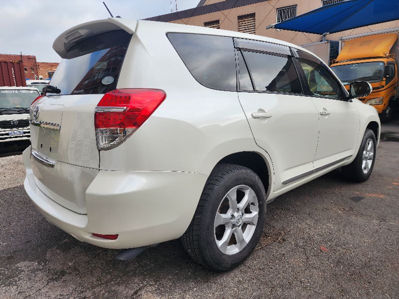  26824  TOYOTA VANGUARD  2013  