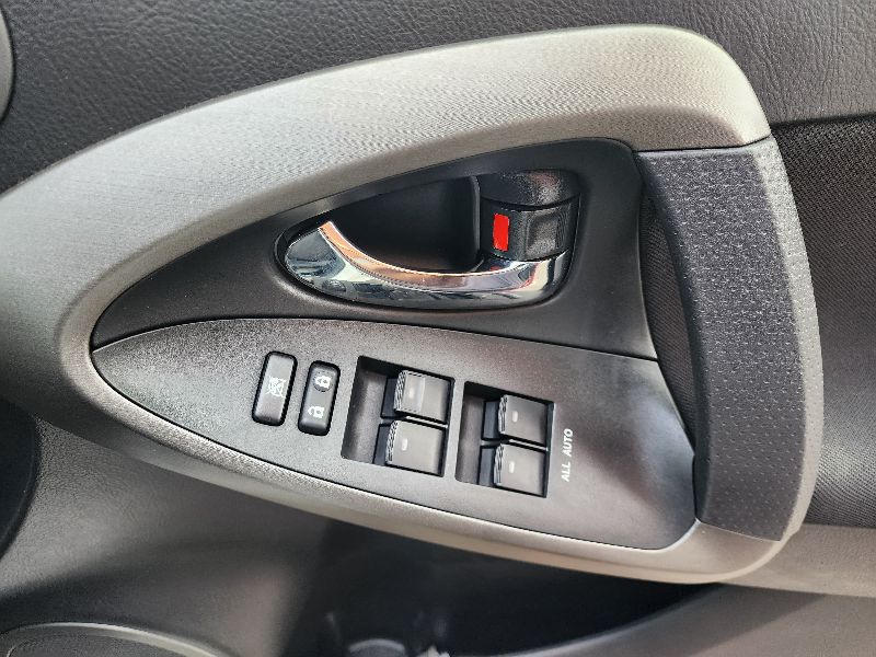  26824  TOYOTA VANGUARD  2013  