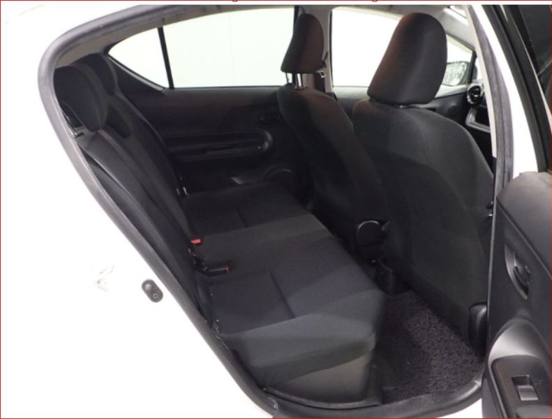  26835  TOYOTA AQUA  2015  
