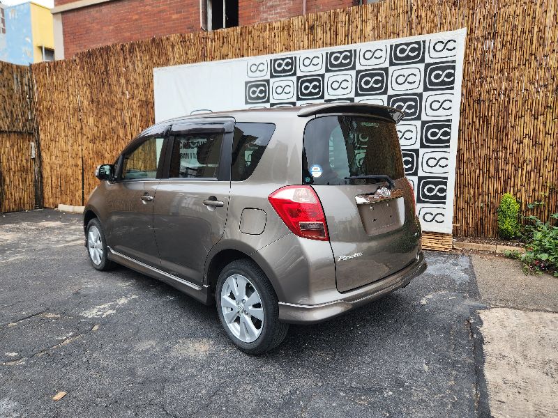  26842  TOYOTA RACTIS  2005  