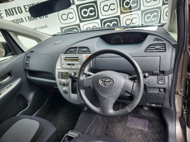  26842  TOYOTA RACTIS  2005  
