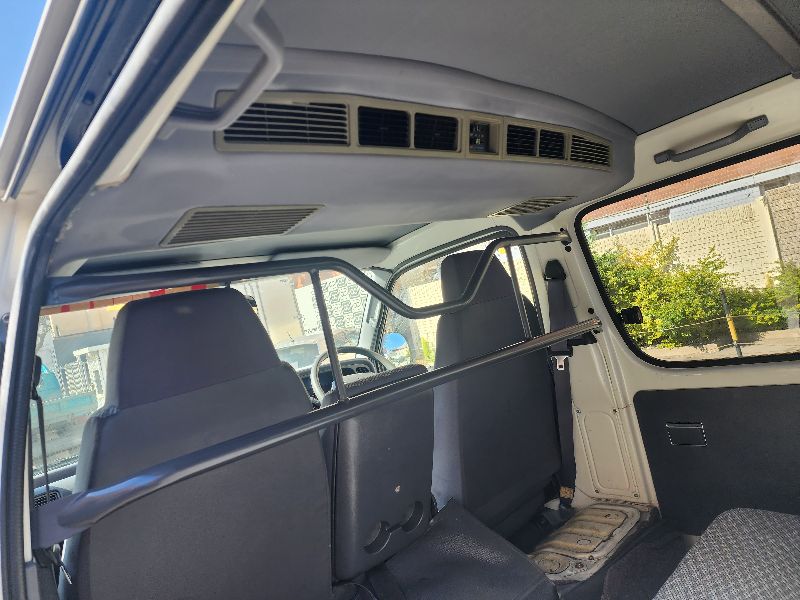  26844  TOYOTA HIACE  2004  