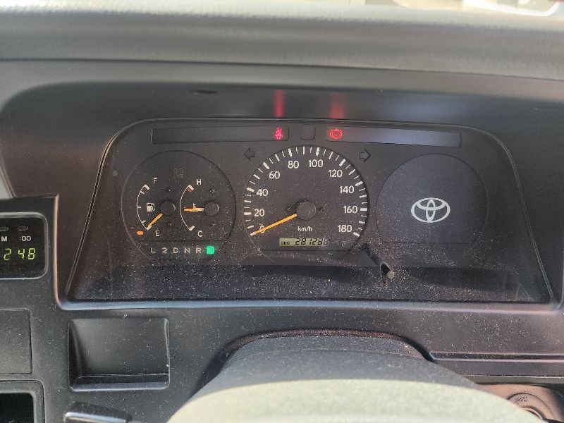  26844  TOYOTA HIACE  2004  