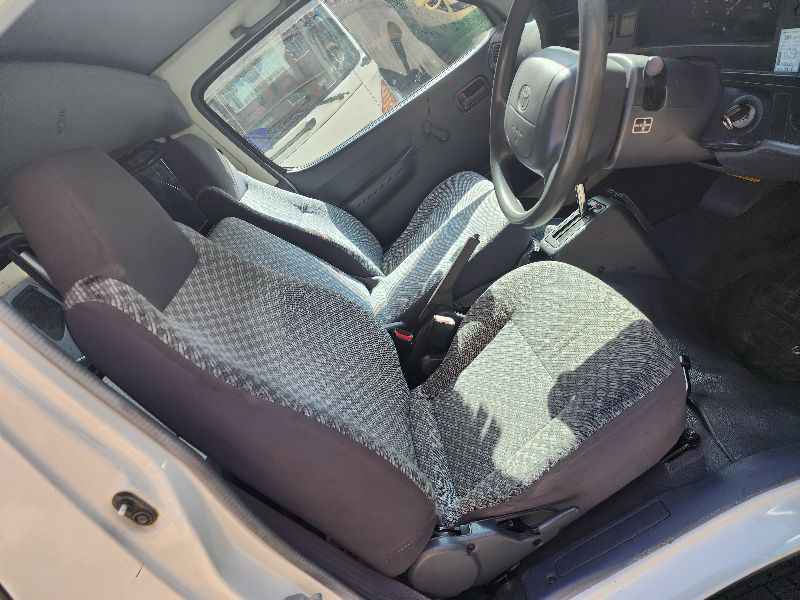  26844  TOYOTA HIACE  2004  