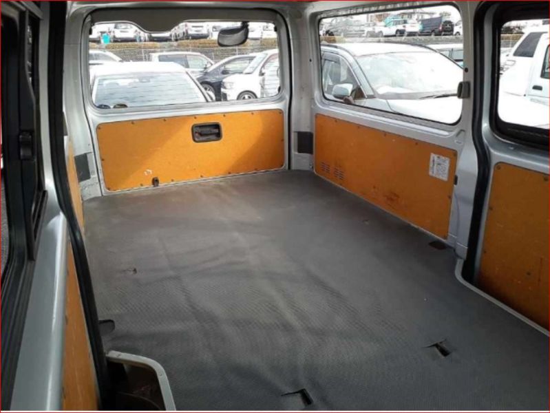  26848  TOYOTA HIACE  2016  