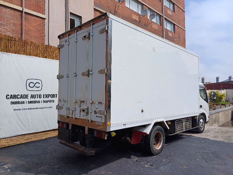  26850  HINO DUTRO  2001  