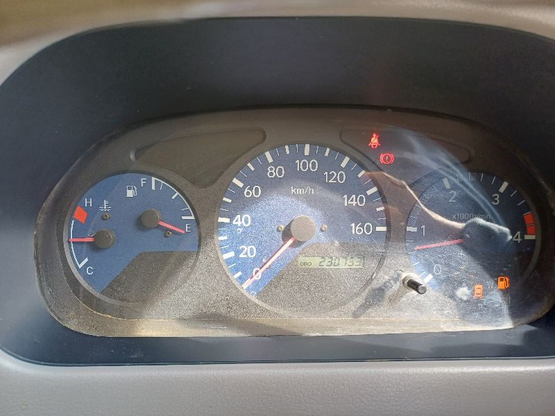  26850  HINO DUTRO  2001  