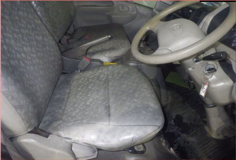  26855  TOYOTA DYNA  2000  