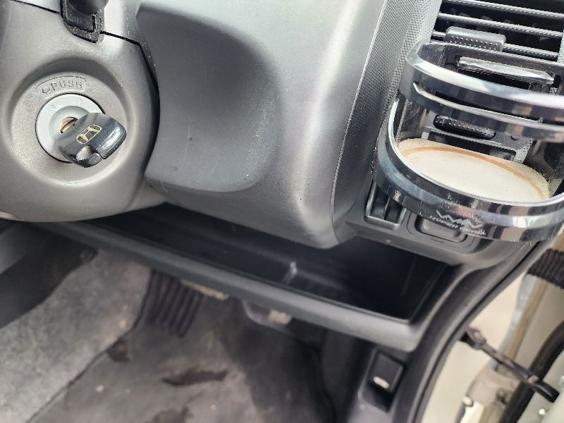  26857  HONDA FIT  2005  