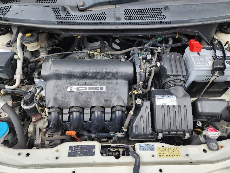  26857  HONDA FIT  2005  