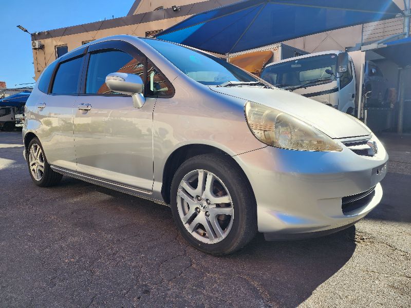  26875  HONDA FIT  2006 