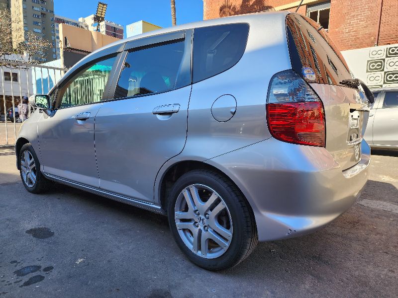  26875  HONDA FIT  2006  