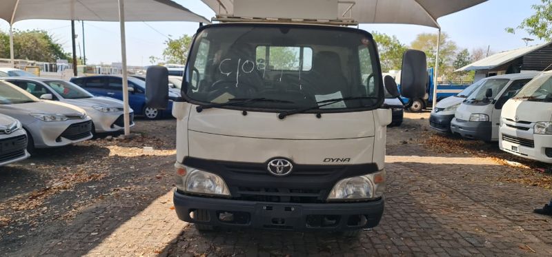  26880  TOYOTA DYNA  2012  