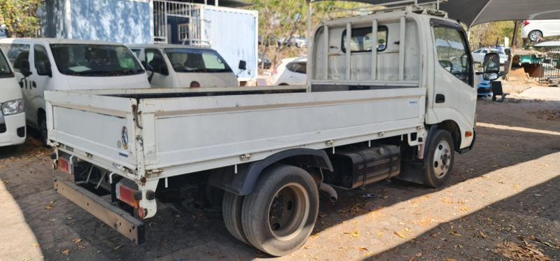  26880  TOYOTA DYNA  2012  