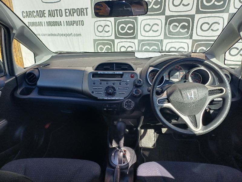 26887  HONDA FIT  2010  
