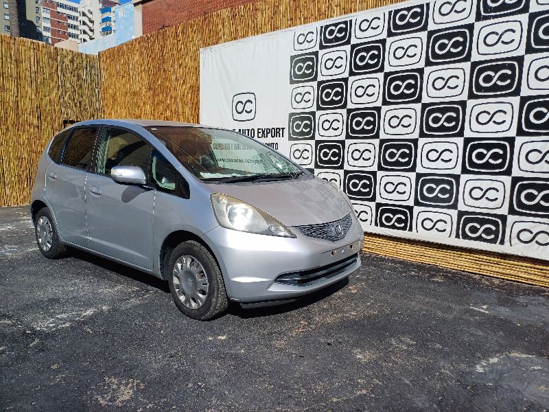  26887  HONDA FIT  2010  