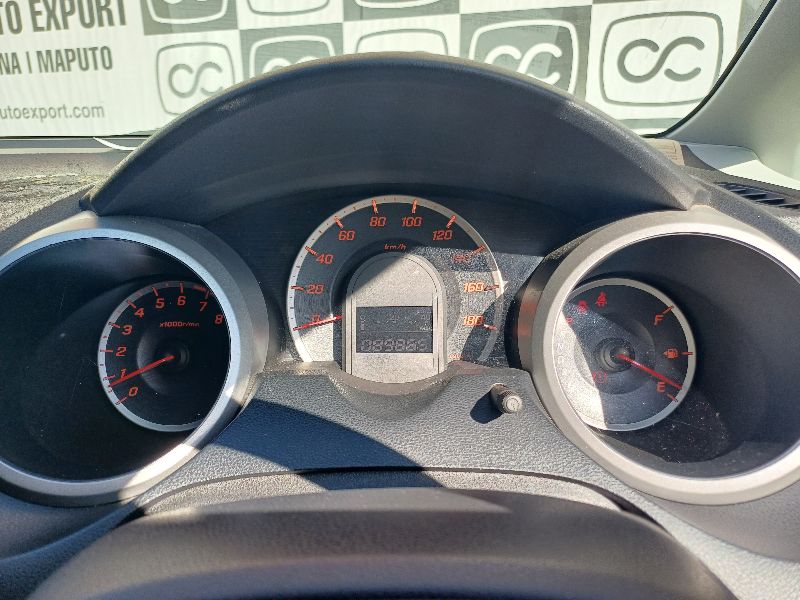  26887  HONDA FIT  2010  