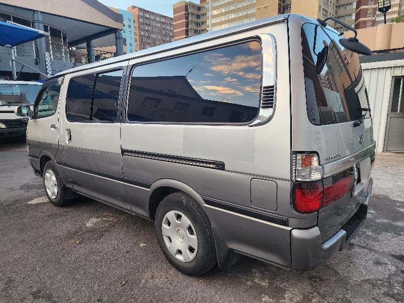  26892  TOYOTA HIACE  2001  