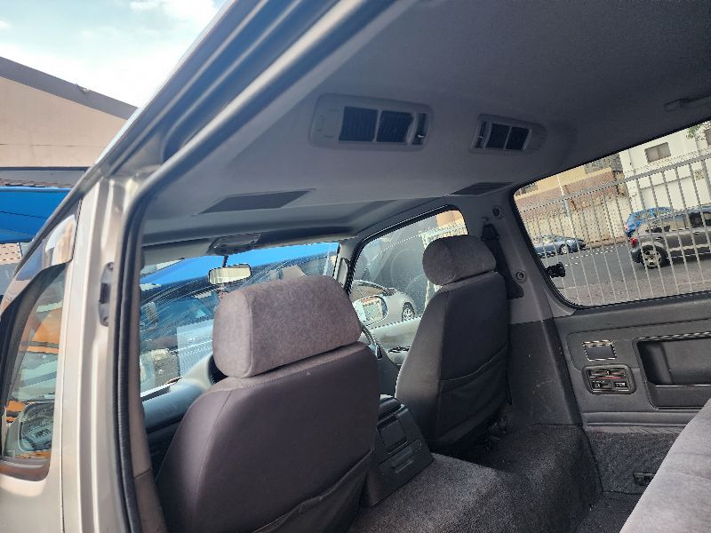  26892  TOYOTA HIACE  2001  