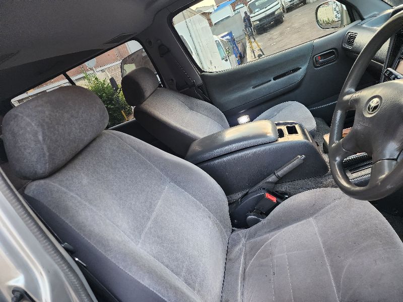  26892  TOYOTA HIACE  2001  