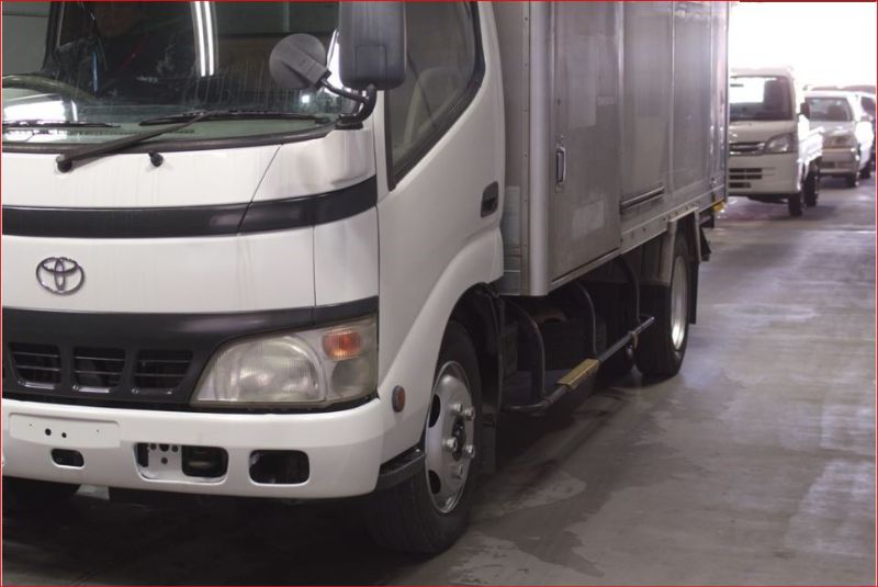  26893  TOYOTA DYNA  2006  