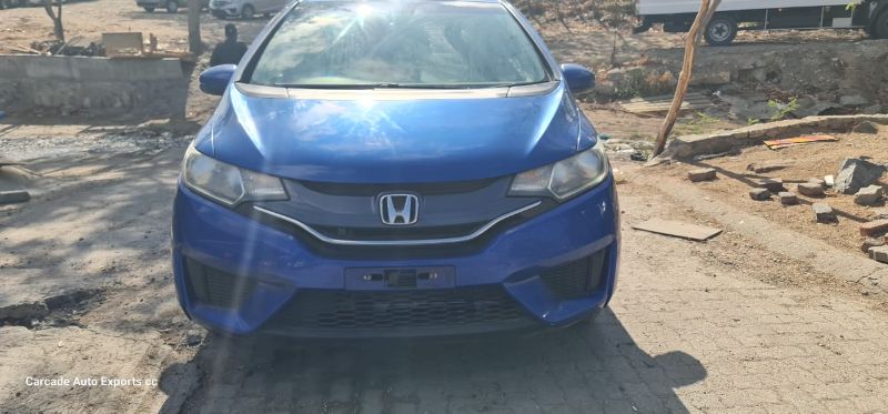  26939  HONDA FIT  2015  