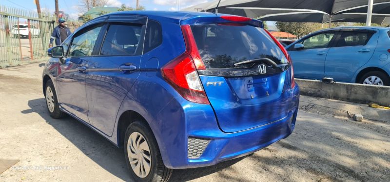  26939  HONDA FIT  2015  