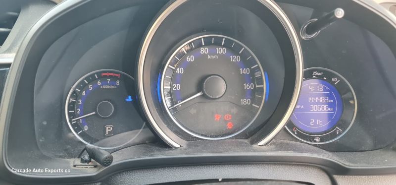  26939  HONDA FIT  2015  