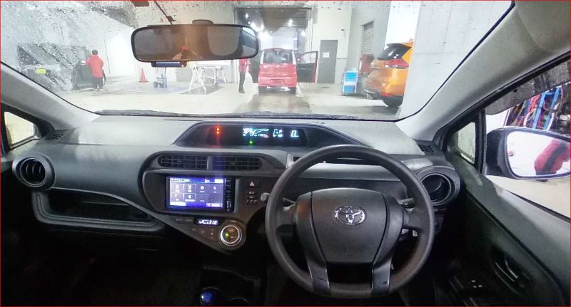  26944  TOYOTA AQUA  2015  