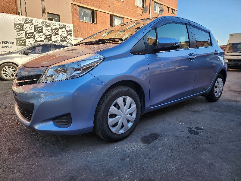  26947  TOYOTA VITZ  2011  
