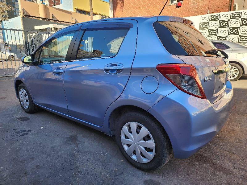  26947  TOYOTA VITZ  2011  