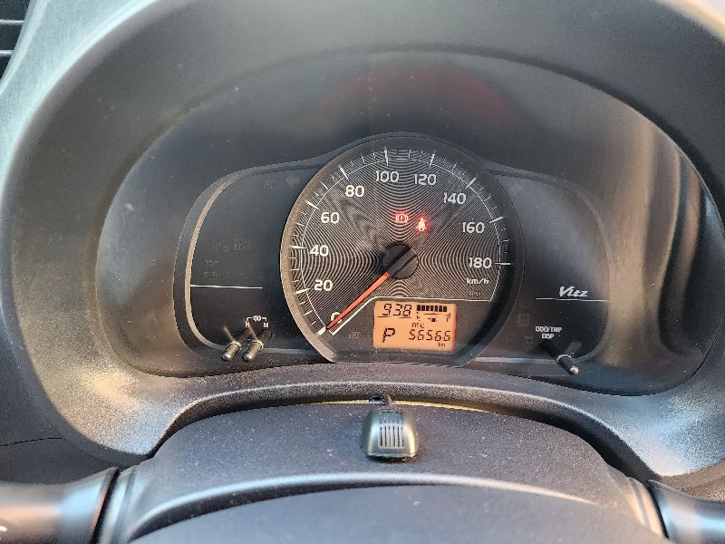  26947  TOYOTA VITZ  2011  